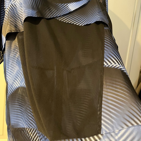 EUC LuLaRoe Determined Workout Jacket - Picture 2 of 4